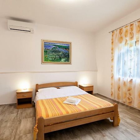 Apartment Ema เปรมันตูรา ภายนอก รูปภาพ