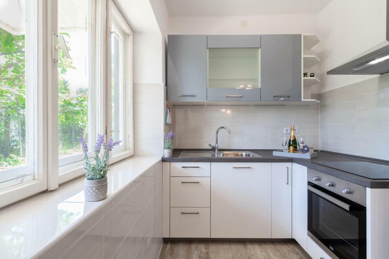 Apartment Ema เปรมันตูรา ภายนอก รูปภาพ
